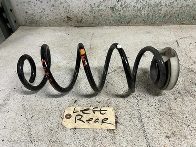 Muelle helicoidal trasero lado conductor o pasajero Nissan Rogue 2024 OEM Foto 1 de 3