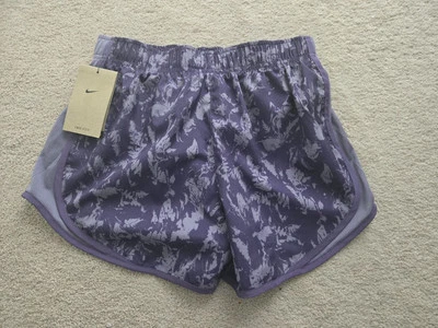 Pantalones cortos Nike Dri Fit talla extra pequeños  Foto 1 de 2