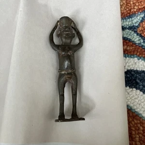 Vintage Afrikaner Mann Messing Bronze Statue Figur mit Korb auf Kopf Nachlass - Bild 1 von 6