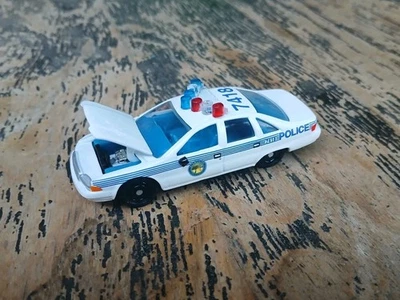 Chevy Caprice Racing Champions Fast & the Furious 1992 Departamento de Policía de Miami 1:64  Foto 1 de 4