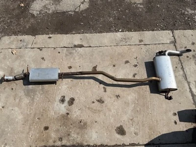 Chevrolet Trax/Buick Envista 2024-2025 1,2 L sistema de escape completo OEM Foto 1 de 4