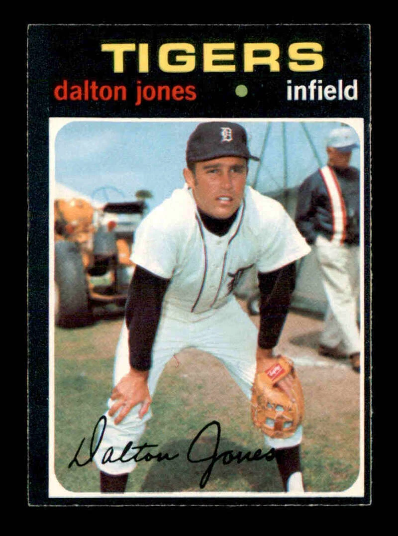 1971 O-Pee-Chee #367 Dalton Jones   EXMT/EXMT+ X3033655