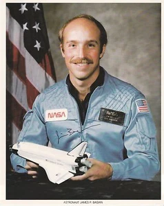 JIM BAGIAN -- AUTOPEN SIGNED OFFICIAL NASA 8X10 PHOTOGRAPH - Picture 1 of 1