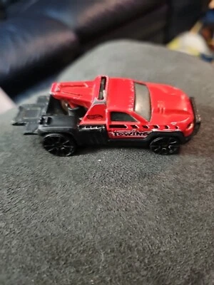 New City Works Series Repo Duty 2012 Hot Wheels rojo - incompleto Foto 1 de 4