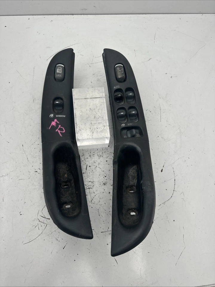 96 97 98 PONTIAC GRAND AM COUPE WINDOW SWITCH W/ BEZEL  Right & Left PAIR Foto 1 de 4