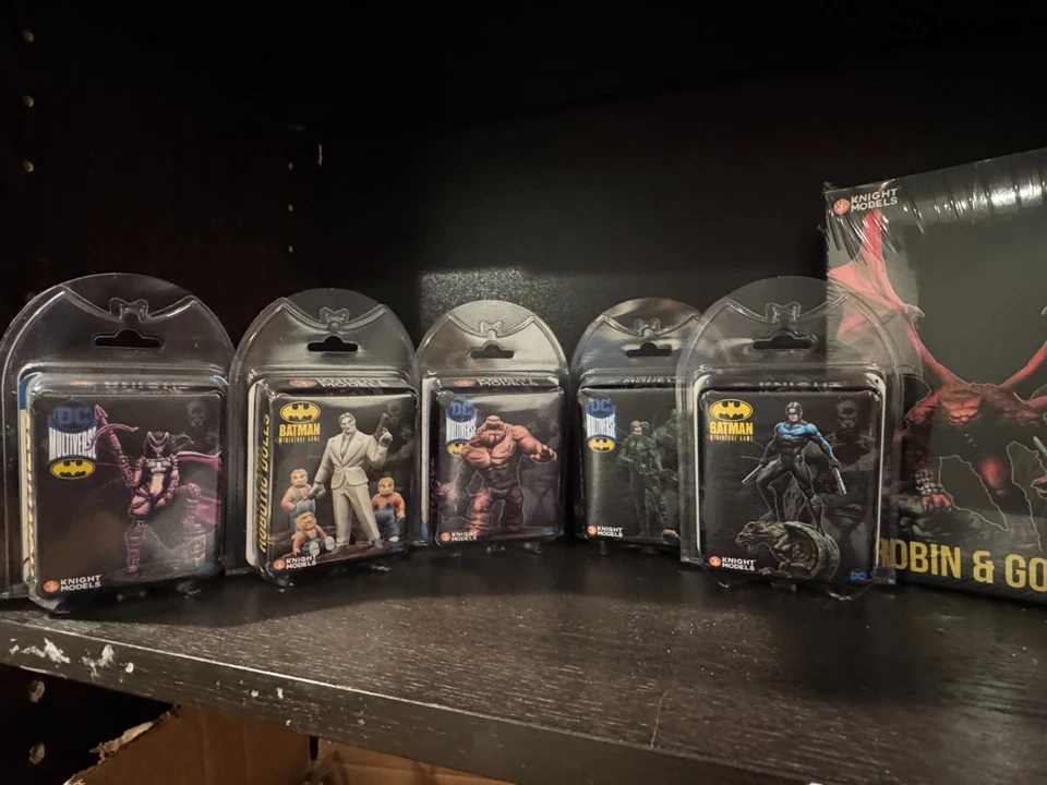 Knight Models Batman Miniatures Game Lot Over 24 miniatures Goliath Clown Party - Image 1 of 4