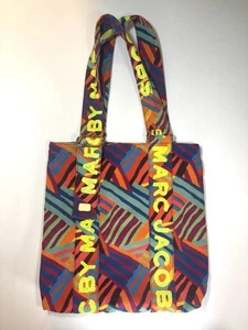 Bolso de Mano Marc By Marc Jacobs Colorido Estándar Ropa de Trabajo - Boho Festival Logo Grande Usado en Excelente Condición - Imagen 1 de 12