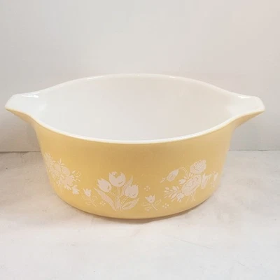 Vintage PYREX Garden Medley Promotional Bowl 475-B Casserole Dish 2.5 L No Lid - Image 1 of 4
