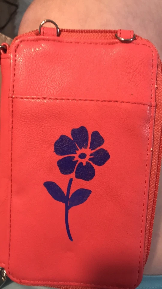 Оранжевый бумажник, женская кожа, оригинальный, ручной росписи фиолетовый цветок.  - Изображение 1 из 2