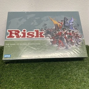 Risk Board Game The Game of Global Domination Parker Brothers 2003 Sealed - Picture 1 of 4