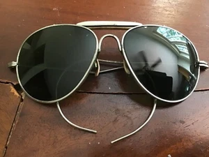 Vintage- aviator-Sunglasses appears military no name or hallmarks #  - Picture 1 of 11