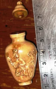 Vintage antique Chinese bottle no spoon carved side lady and scrimshaw side bird - Picture 1 of 6