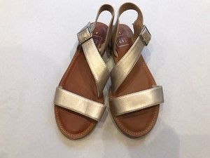 gap sandals uk
