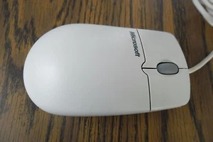 Microsoft 2 Button IntelliMouse 1.1A PS/2 Compatible Mouse P/N X03-67771 - Picture 1 of 4