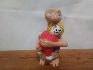 ✨VINTAGE 1982 Alien 2" E.T. LJN Universal Studios Figure holding doll ✨RARE!✨