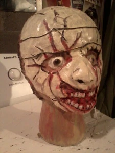 HORROR PAINTED CLAY SCULPTURE BABYFACE HILLS RUN RED 1:1 SCALE SCARY ZOMBIE PROP - Picture 1 of 7