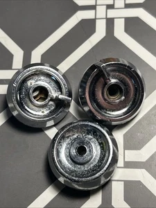 1963 1964 CHEVROLET IMPALA O.E.M. Radio Tune knob 3823169 7282904 Rare Originals - Picture 1 of 19