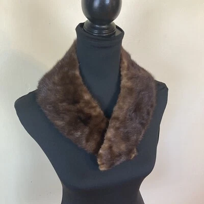 Cuello de piel de visón vintage de 28 pulgadas para mujer espalda satinada marrón oscuro Foto 1 de 4