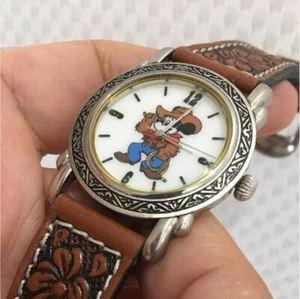 rare retro PEDRE Disney Mickey watch 33 x 33 mm - Picture 1 of 4