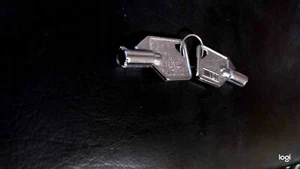 Llaves de estación de acoplamiento para computadora Sony 2 HH121 bloqueo de seguridad se adapta a otras cerraduras - Imagen 1 de 4