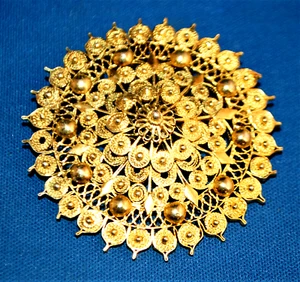 An elegant vintage silver gilt filigree Ottoman Islamic round brooch, pin - Picture 1 of 2