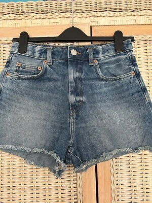 Monki Denim Shorts W28 - Image 1 of 3