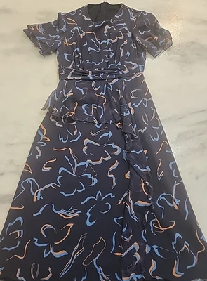 Vestido de seda talla mediana  Foto 1 de 4