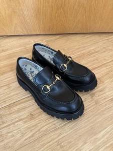 GUCCI 577236 Cordovan Lux Lug Sole Black Gold Horsebit Bee Loafers EU 37.5 - Picture 1 of 7