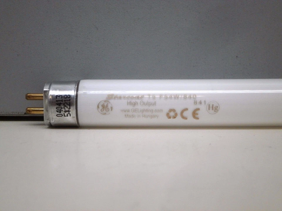 (4) GE F54W/840 Fluorescent HO 54W Lamp Light Bulb 4100K Cool White F54T5/841 - Image 1 of 1