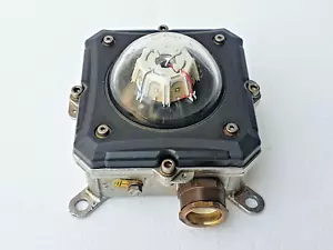 ORGA L85EX-G-AC Helideck Perimeter Light, Explosion Proof Green LED,100-254 Volt - Picture 1 of 9