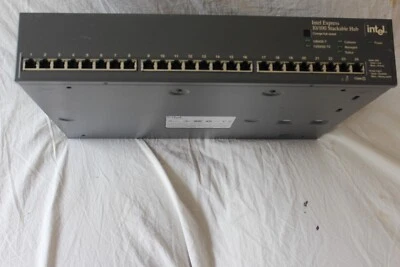 Intel Express 10/100 24-Port Stackable Hub EE110TX24 - Image 1 of 4