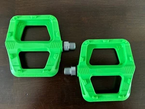  RaceFace Ride Pedals - Platform Composite 9/16" Green - Picture 1 of 3