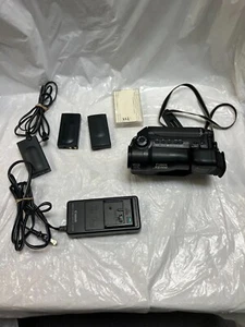 Canon ES900 HI-FI Stereo 8mm Video8 Camcorder VCR Player Color Powers On   AS/IS - Picture 1 of 15