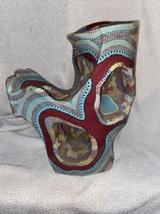 Australian Aboriginal ? Dot Painting On Heavy Ceramic Piece Beautiful !! Signed - Picture 1 of 12