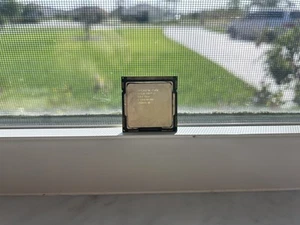 Intel Core I3-4130 - Picture 1 of 2