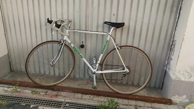 Rennrad Wheeler 28 Zoll weiss Shimano 300EX - Bild 1 von 4