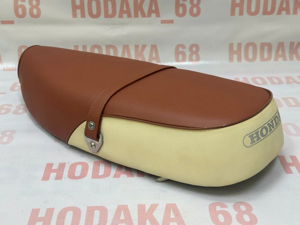 HONDA C70 PASSPORT 70 SEAT (1982-1983 Model) C70 Passport New Complete Seat. - Image 1 of 4