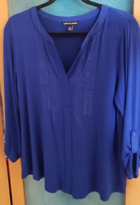 Top de manga larga ajustado cuello azul cobalto talla L cable y calibre, bordado Foto 1 de 4