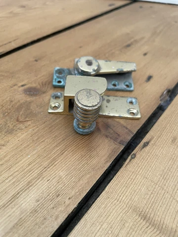 Reclaimed Sash Window Lock Latch Fastener Reeded / Beehive Cover