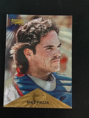 Mike Piazza: 1996 Pinnacle Starburst prueba de artista tarjeta paralela #4 Foto 1 de 2