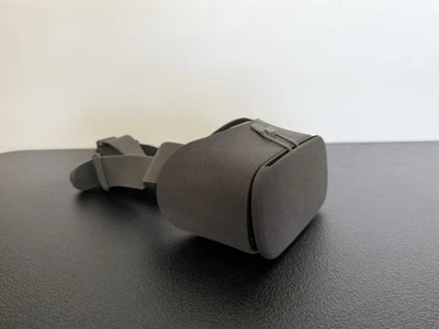 Google Daydream 2nd Generation View VR Headset With Remote - Charcoal Gray - Image 1 of 4