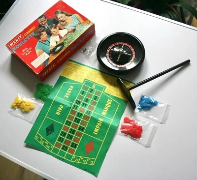 RARE VINTAGE 1966  MERIT POPULAR ROULETTE WITH WOODEN CROUPIER RAKE - COMPLETE! - Image 1 of 4