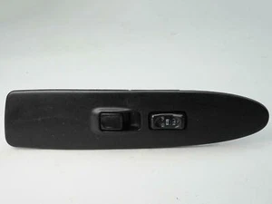 2002 - 2004 Isuzu Axiom Power Window Door Control Switch Rh Right Front - Picture 1 of 10