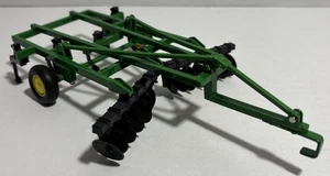 ERTL 1:64 Scale John Deere Farm  5 Shank Subsoiler Disc Harrow USED GREAT SHAPE - Picture 1 of 10