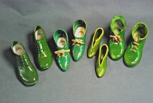 8 Stk  PORZELLAN  4 Paar  MINIATUR SCHUHE grün  4 verschiedene Modelle - Bild 1 von 18