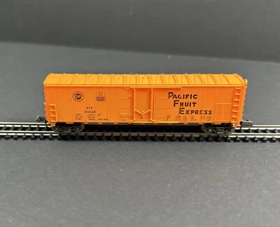 N - Con Cor 50’ Modern Reefer 1671-C Pacific Fruit Express - Image 1 of 4
