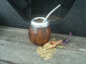 Argentina Mate Gourd Hand Made Natural Tea Cup + Straw + BONUS Spoon Yerba Mate - Picture 1 of 4