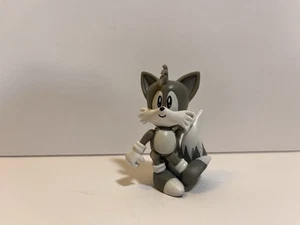 Tomy Sega Sonic The Hedgehog Black & White Classic Tails Variant Figure - Picture 1 of 2
