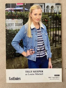 Tarjeta de reparto fotográfica autografiada de Tilly Keeper Eastenders como Louise Mitchell 220 - Imagen 1 de 2