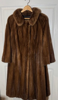 Vintage Fur Knee Length Coat Women Mink Natural Honey Brown Jacket Luxury - Image 1 of 4